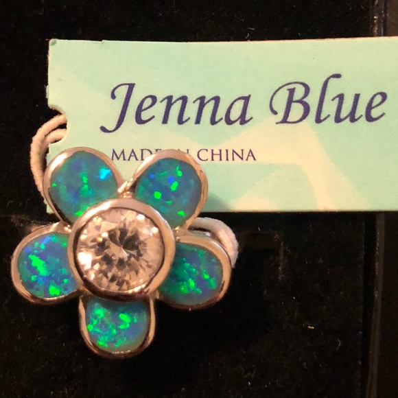 Jenna Blue Silver Flower Ring- NEW IN BOX - Picture 4 of 8